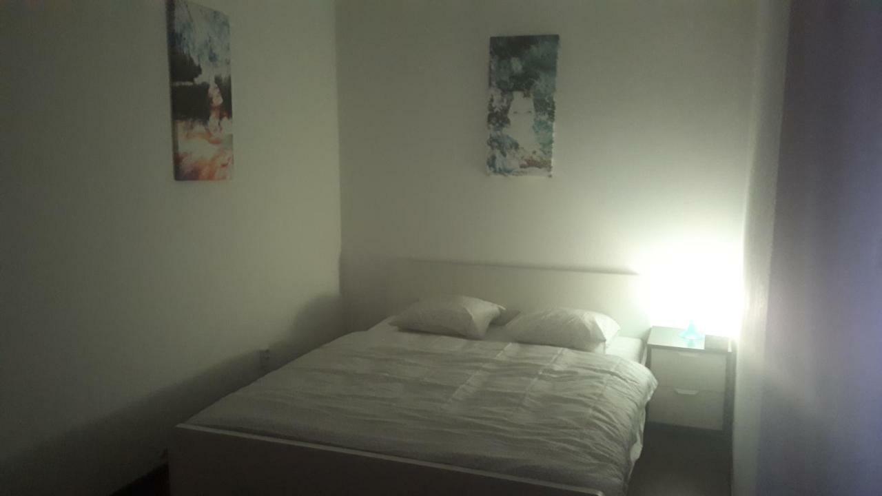 Apartman - Sukromie V Meste Bratislava Exterior foto